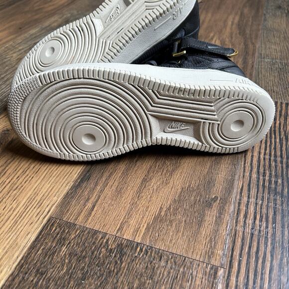 Nike Air Force 1 High Premium Black Gold US 6.5Y Leather Strap AF1 Shoes - Picture 8 of 9